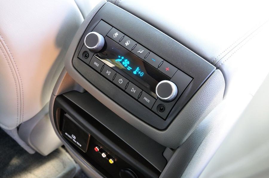  Chevrolet Traverse 2013 года  (фото 10 из 44)